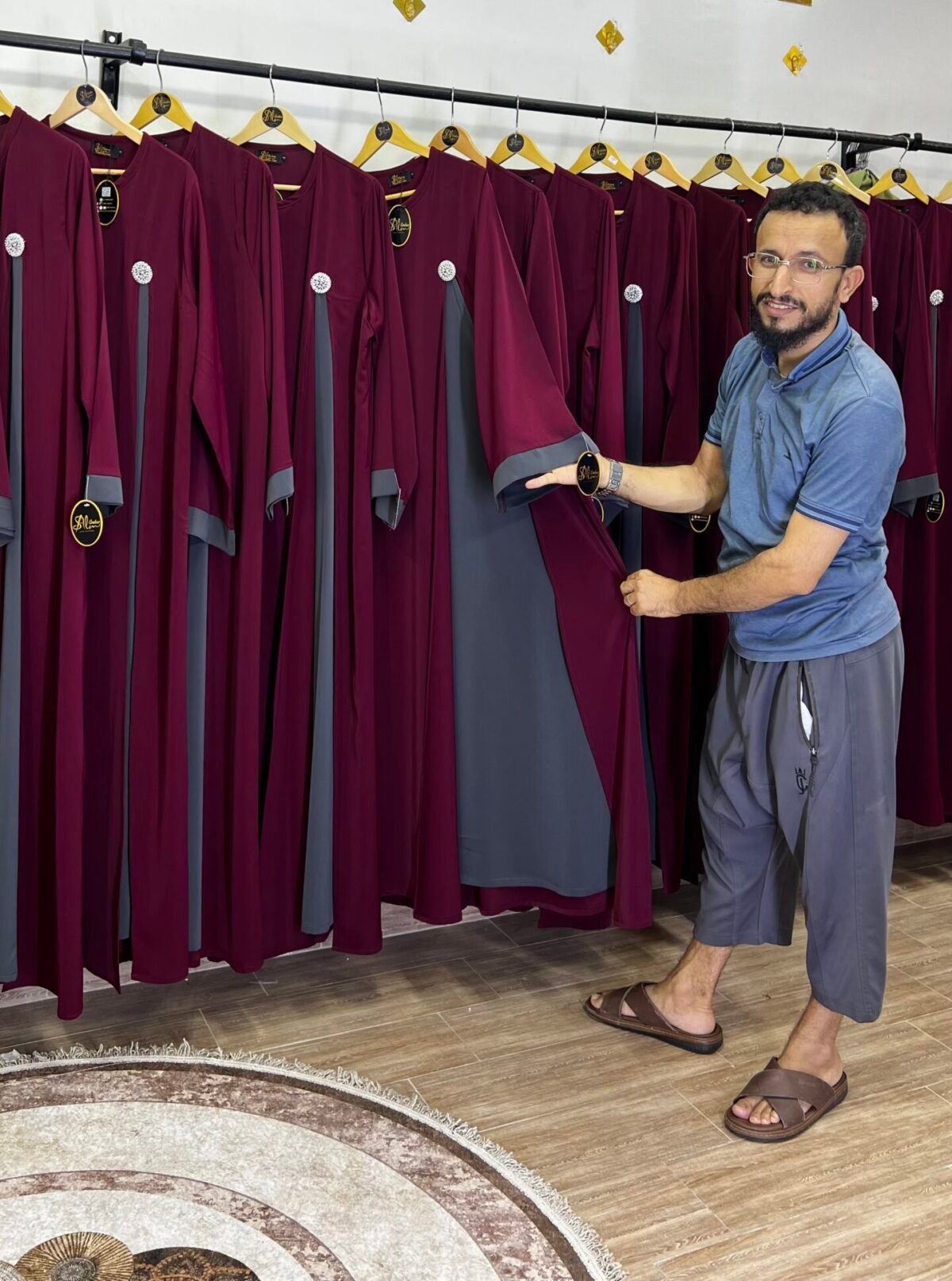 طقم عباية البروش مع خمار سترة – Image 1